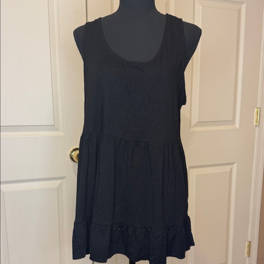 Black Sleeveless Women's Top